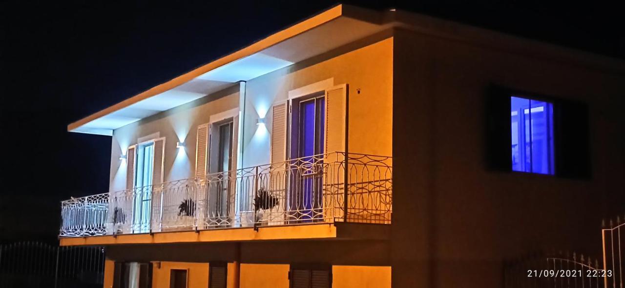 La Villa Degli Dei - Guest House Castellammare di Stabia Exteriör bild